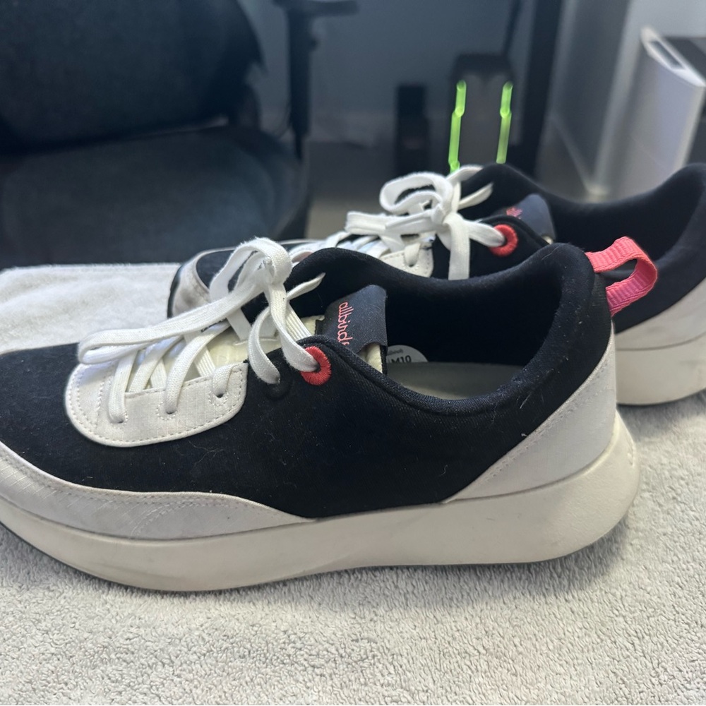 Allbirds Men’s Couriers Sneakers Natural Black / Natural White Soles Size 10